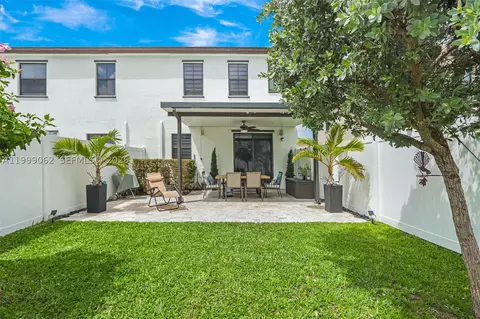 3364 W 108th St, Hialeah, FL 33018 photo 4