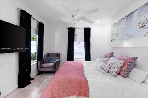 Bedroom - 524 Warren Ln, Key Biscayne, FL 33149 photo 3 of 11