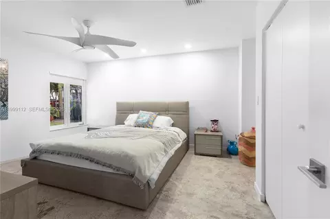 Bedroom - 524 Warren Ln, Key Biscayne, FL 33149 photo 8 of 11