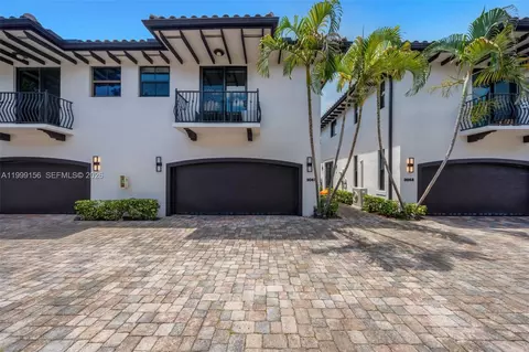 3067 Indiana St, Miami, FL 33133