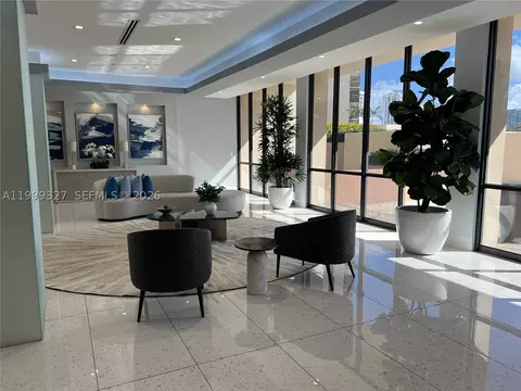 20335 W Country Club Dr #206, Aventura, FL 33180