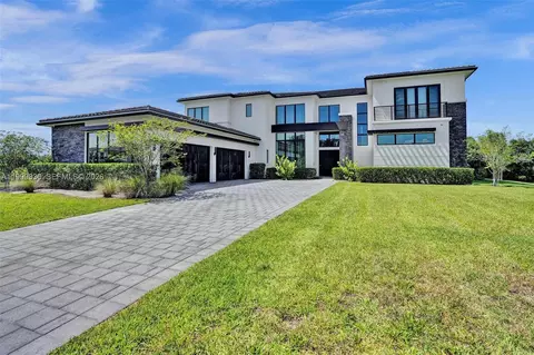 17811 SW 58th St, Southwest Ranches, FL 33331