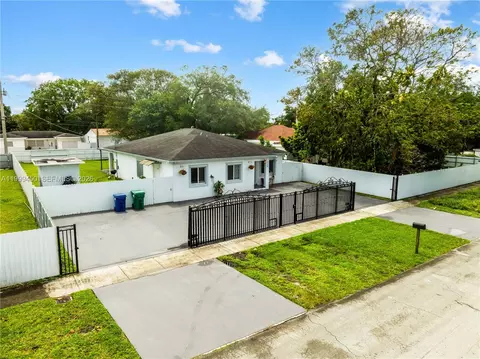 2346 NW 81st Ter, Miami, FL 33147
