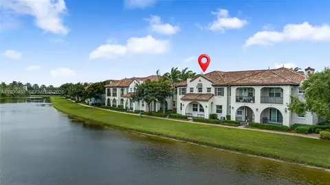4153 Cascada Cir, Hollywood, FL 33024