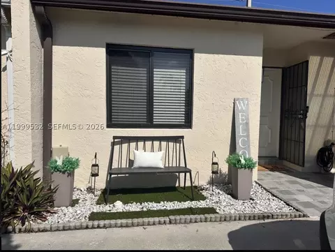 1751 NW 92nd Ave, Pembroke Pines, FL 33024