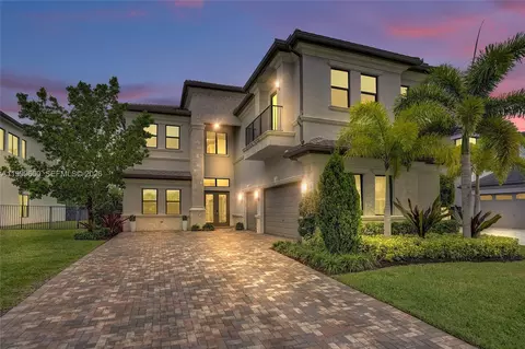17073 Cappuccino Way, Boca Raton, FL 33496
