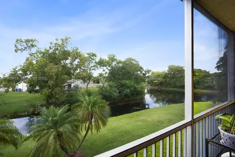 6870 Royal Palm Blvd #209M, Margate, FL 33063