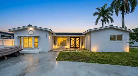 3617 Bahama Dr, Miramar, FL 33023