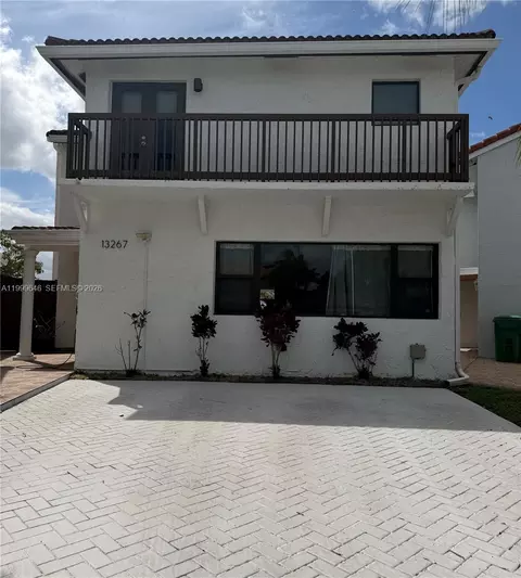 13267 SW 9th Ln, Miami, FL 33184