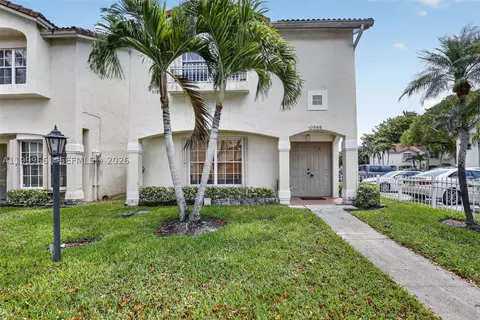 10845 NW 8th St, Pembroke Pines, FL 33026