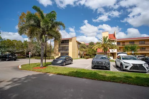 2083 Coral Ridge Dr #N302, Coral Springs, FL 33071