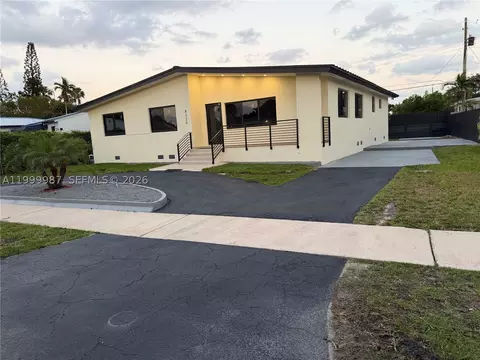 8220 SW 29th St, Miami, FL 33155