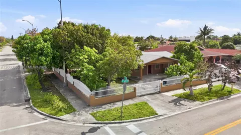 View/Area - 490 E 45th St, Hialeah, FL 33013 photo 1 of 13