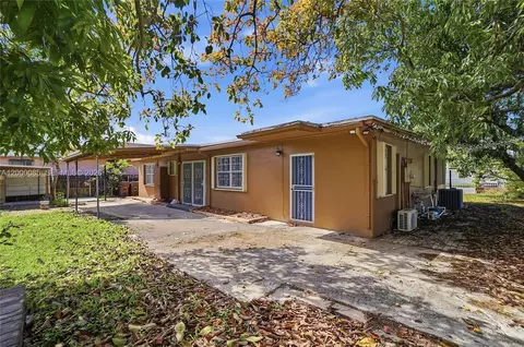 Exterior - 490 E 45th St, Hialeah, FL 33013 photo 8 of 11