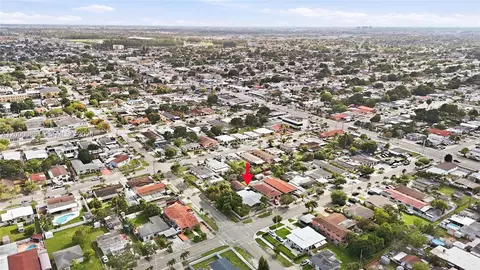 View/Area - 490 E 45th St, Hialeah, FL 33013 photo 10 of 13