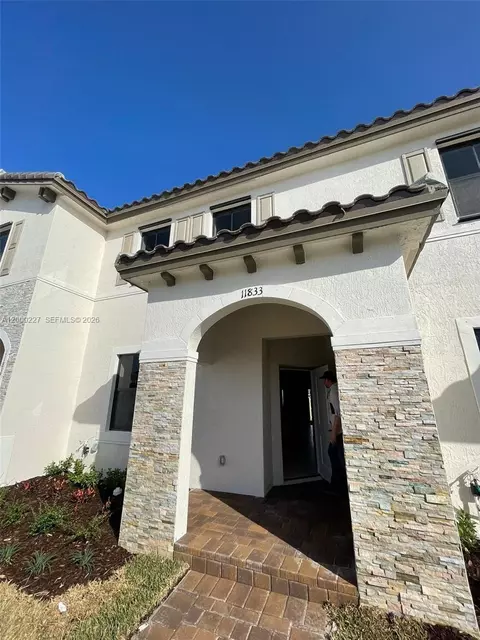 11833 SW 245th Ter, Homestead, FL 33032