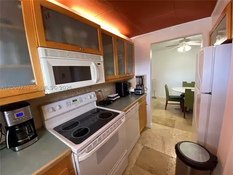 250 Layne Blvd #110, Hallandale Beach, FL 33009