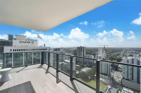 88 SW 7th St #2602, Miami, FL 33130