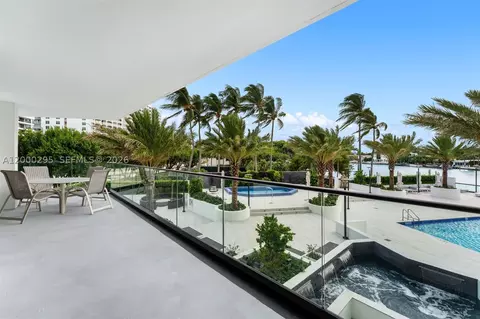 5500 Collins Ave #304, Miami Beach, FL 33140