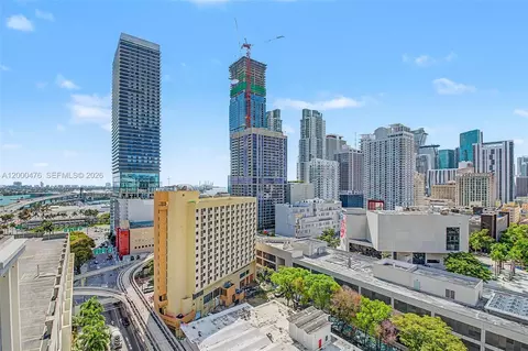 121 NE 25th St #1701, Miami, FL 33132