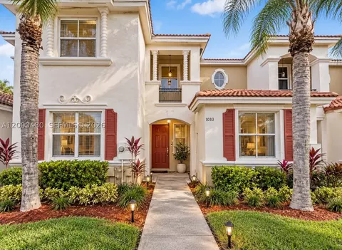 1033 NE 42nd Pl, Homestead, FL 33033