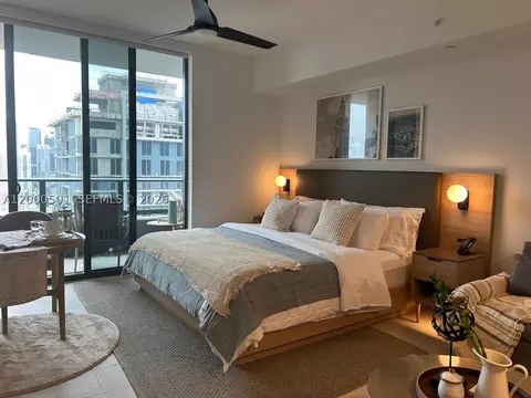 159 NE 6 St #3206, Miami, FL 33132