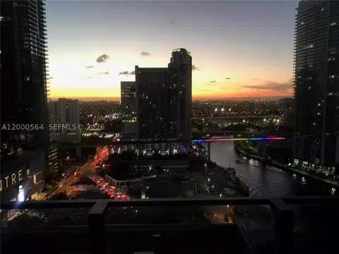 68 SE 6th St #2409, Miami, FL 33131