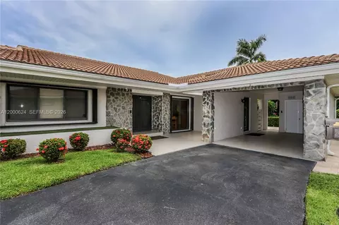 3650 N 36th Ave #2, Hollywood, FL 33021