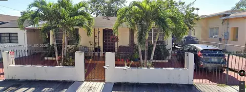 910 SW 9th St, Miami, FL 33130