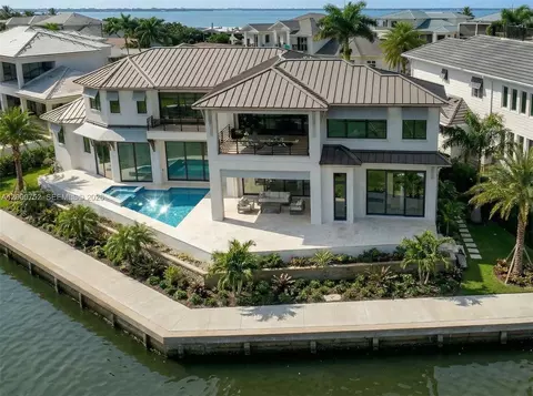 983 Sundrop, Marco Island, FL 34145