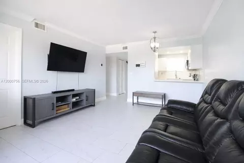 14951 SW 82nd Ln #17-402, Miami, FL 33193