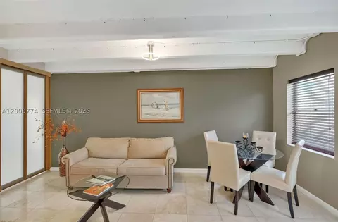 1519 Drexel Ave Apt 201 Den #201 + DEN, Miami Beach, FL 33139