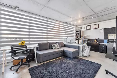 2100 Van Buren St #102, Hollywood, FL 33020