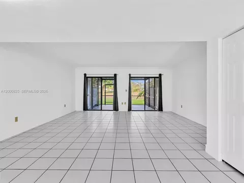 Living - 19174 Bobolink Dr, Hialeah, FL 33015 photo 1 of 3