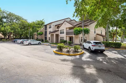 4581 W Mcnab Rd #28, Pompano Beach, FL 33069