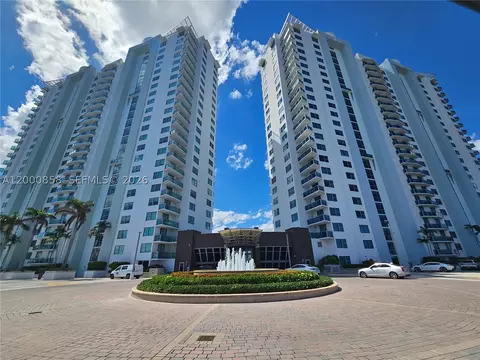 2681 N Flamingo Rd #1805S, Sunrise, FL 33323