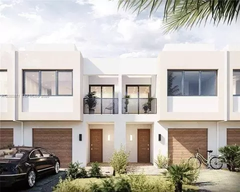 700 Cypress Grove Dr, Pompano Beach, FL 33069
