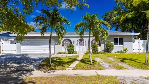 1301 N 74th Ter, Hollywood, FL 33024