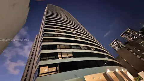 225 N Miami Ave #212, Miami, FL 33128