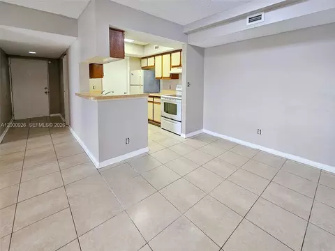 5654 Rock Island Rd #227, Tamarac, FL 33319