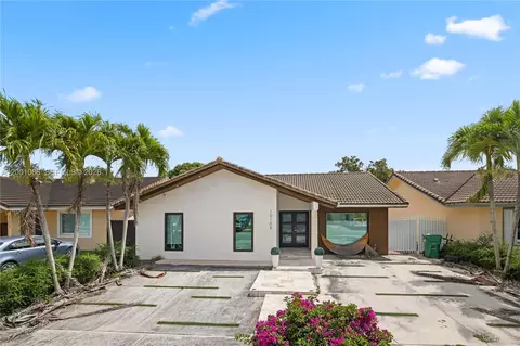 10105 SW 144th Ave, Miami, FL 33186