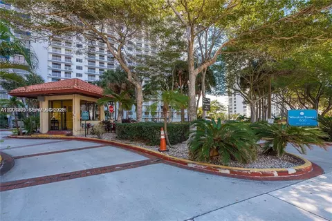 210 174th St #2202, Sunny Isles Beach, FL 33160