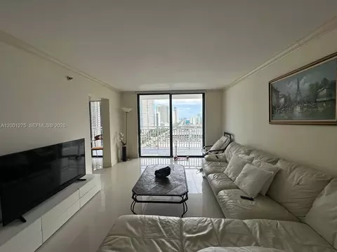 210 174th St #2202, Sunny Isles Beach, FL 33160