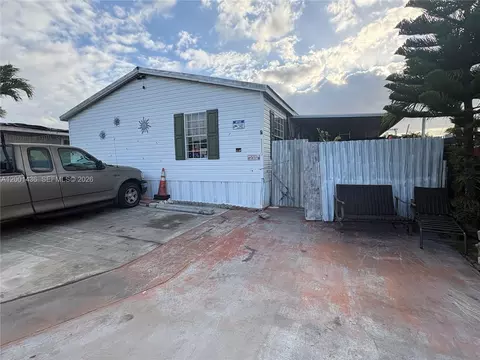 1110 SW 131 Pl, Miami, FL 33184