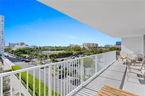 2851 NE 183rd St #502E, Aventura, FL 33160