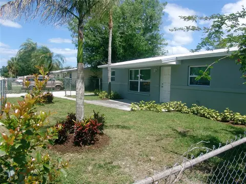 14835 SW Seminole Dr, Indiantown, FL 34956