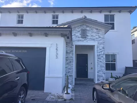 12733 SW 210th Ter, Miami, FL 33177