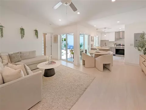 13784 SW 149th Cir Ln #3-73, Miami, FL 33186