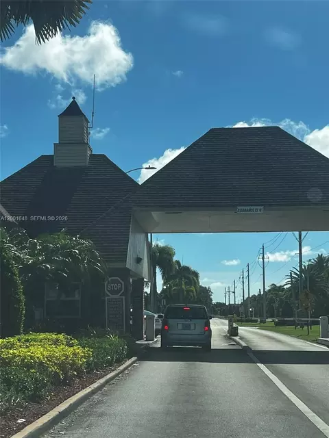 400 Mansfield J #J, Boca Raton, FL 33434