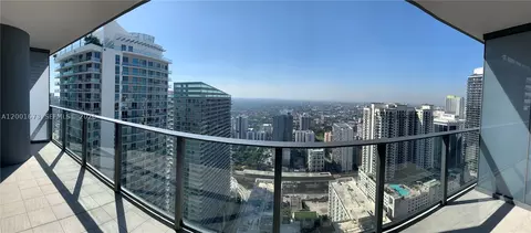 1000 Brickell Plz #3904, Miami, FL 33131